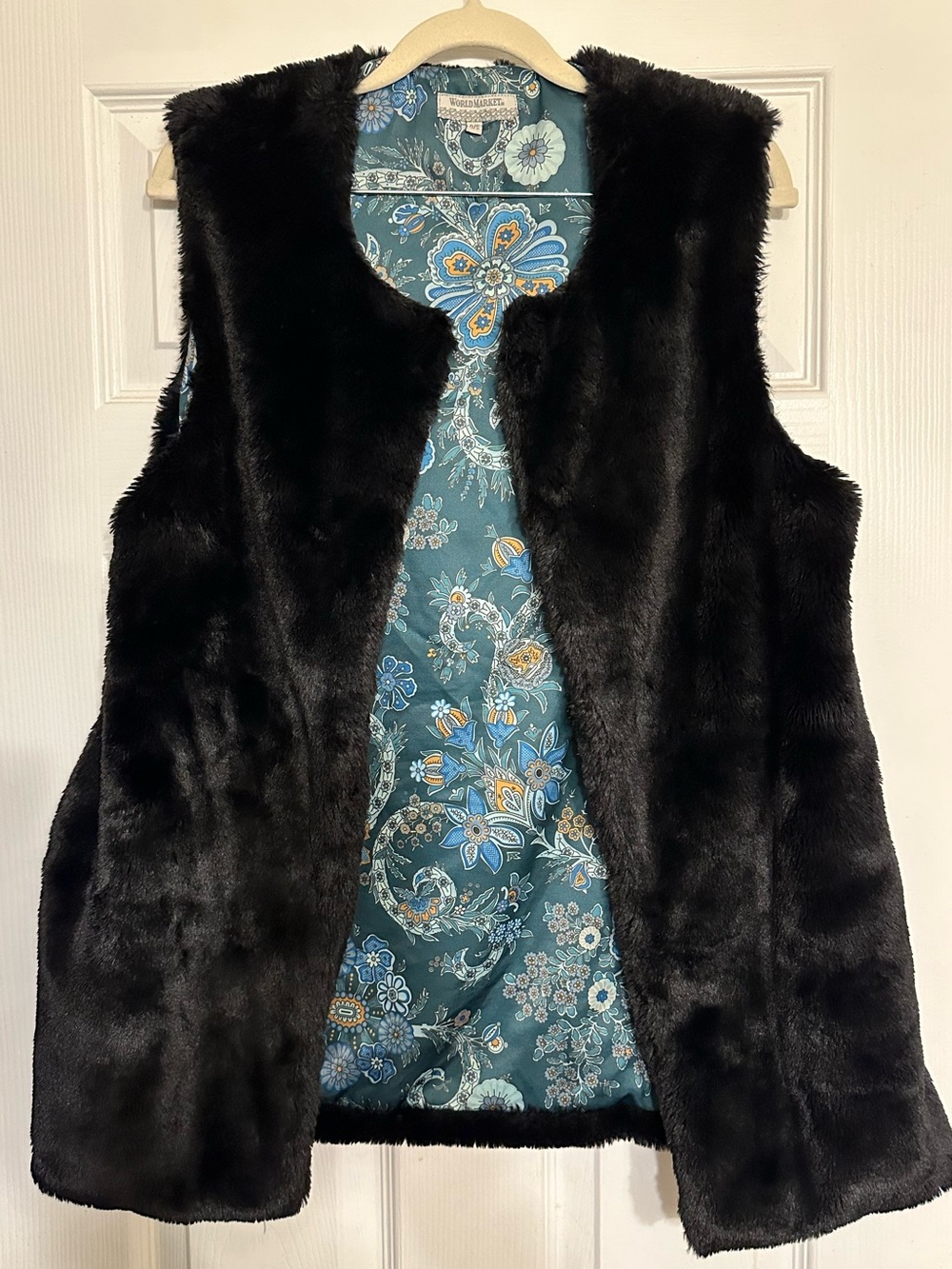 World Market Black Faux Fur Paisley Floral Lined Open Front Vest O/S Boho Chic